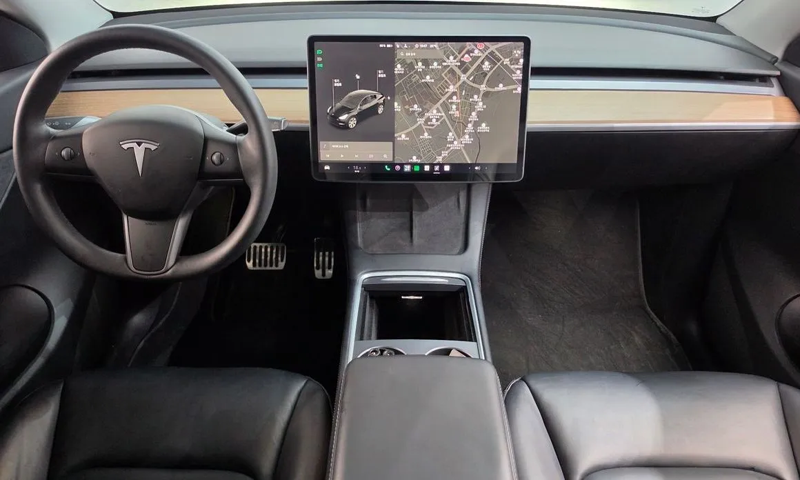 Tesla Model Y — фото 7