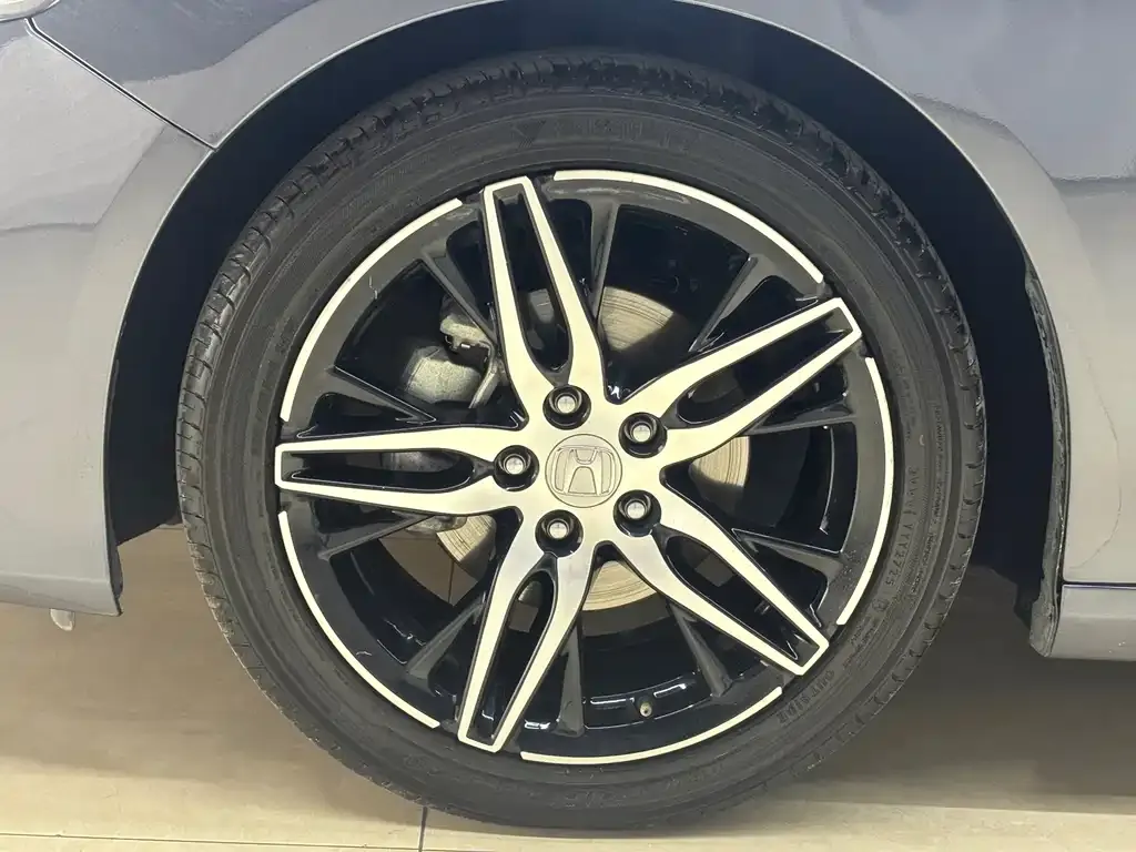 Honda Accord — фото 6