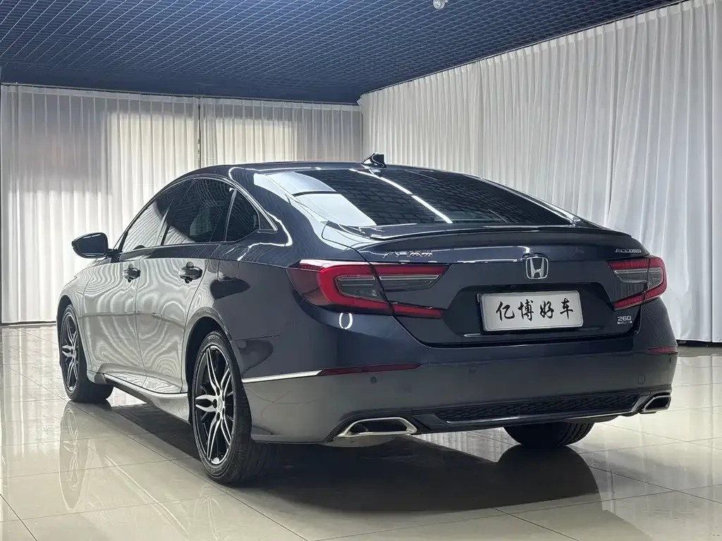 Honda Accord — фото 5