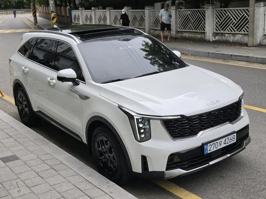 Kia Sorento — фото 5