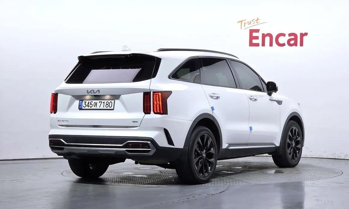 Kia Sorento — фото 6