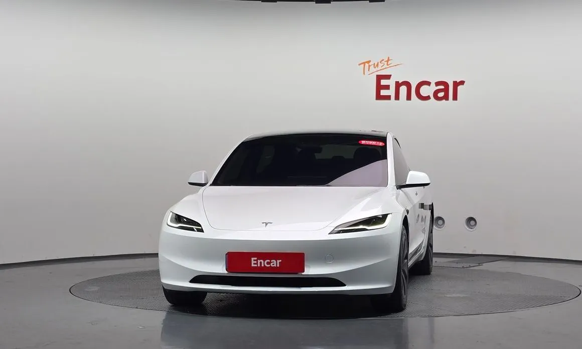 Tesla Model 3 — фото 3