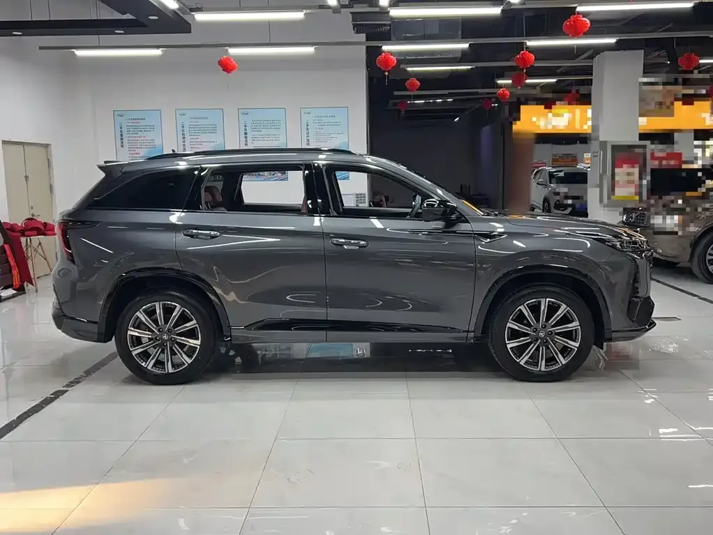 Changan CS75 PLUS — фото 3