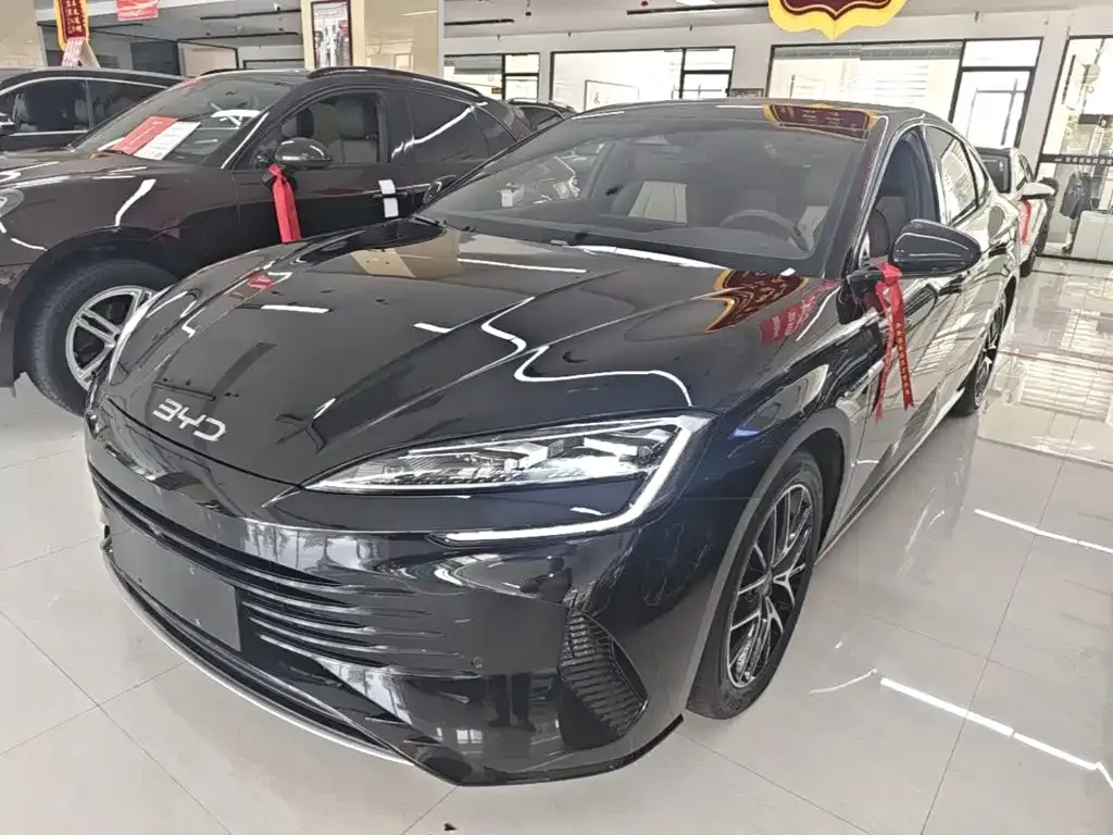 BYD Seal — фото 8