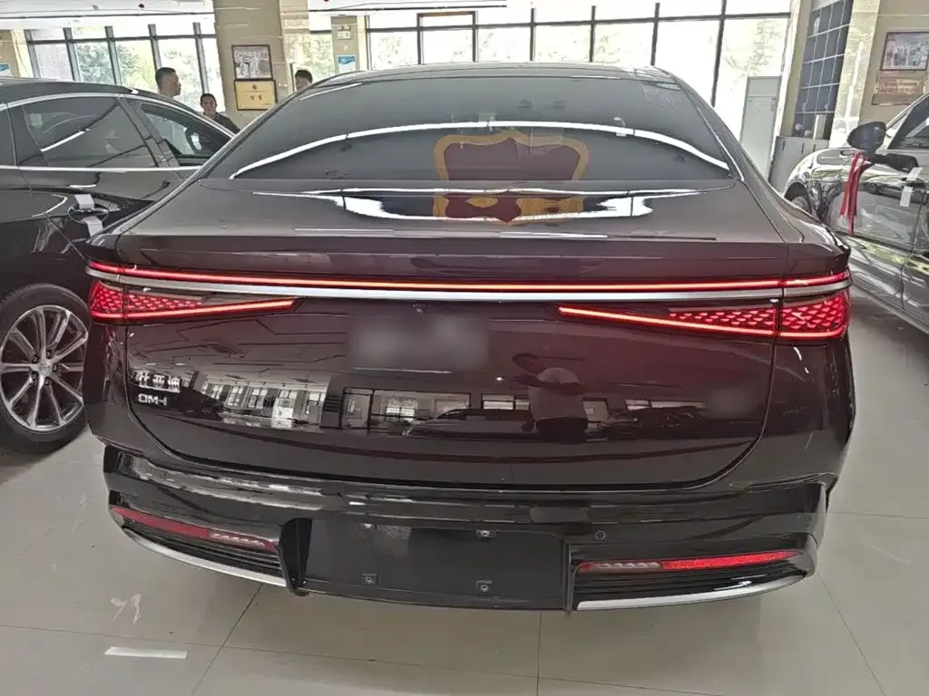 BYD Seal — фото 3