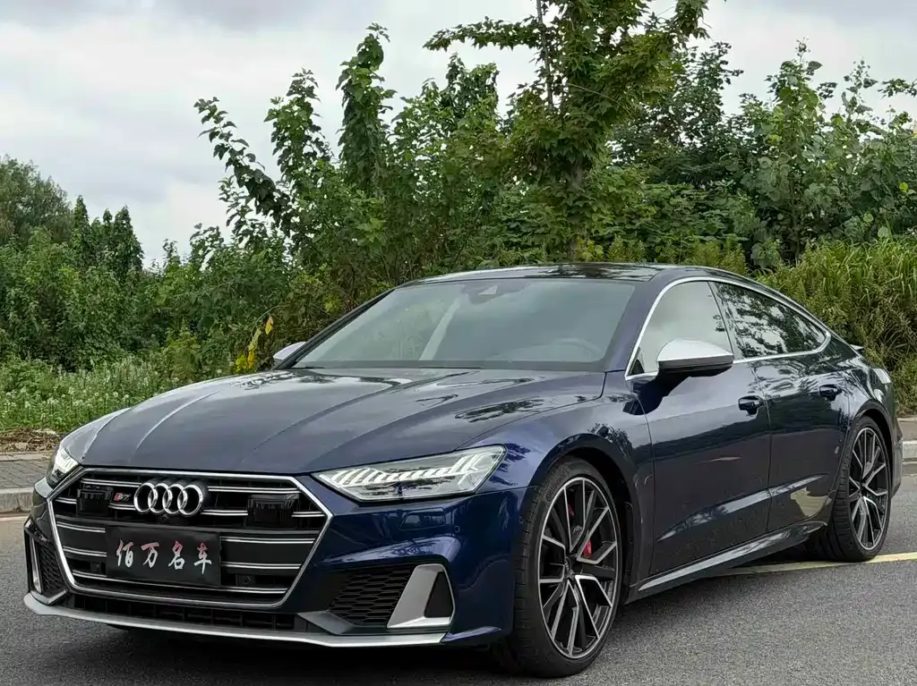 Audi S7 — фото 1