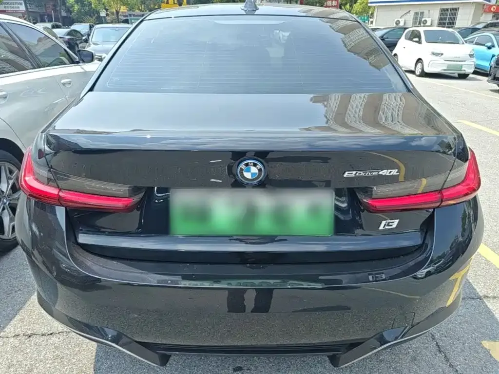 BMW i3 — фото 9