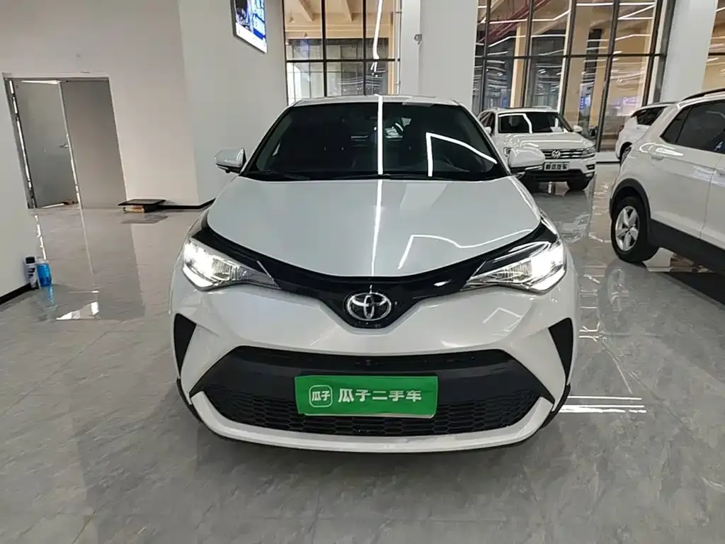 Toyota C-HR — фото 5