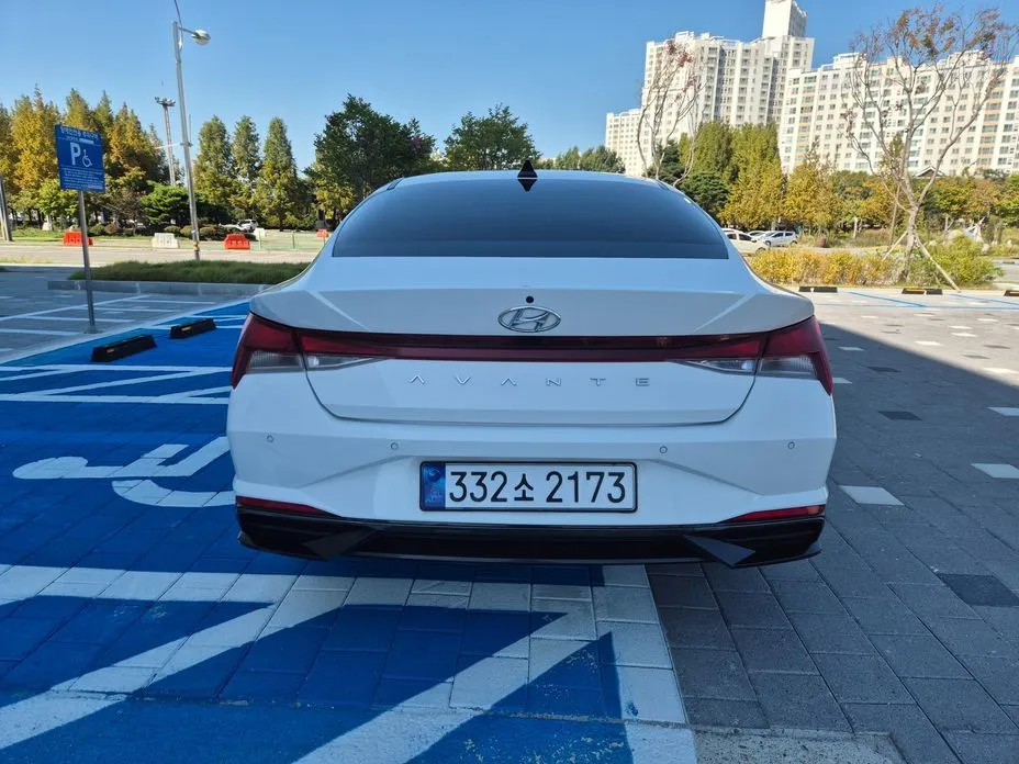 Hyundai AVANTE — фото 3