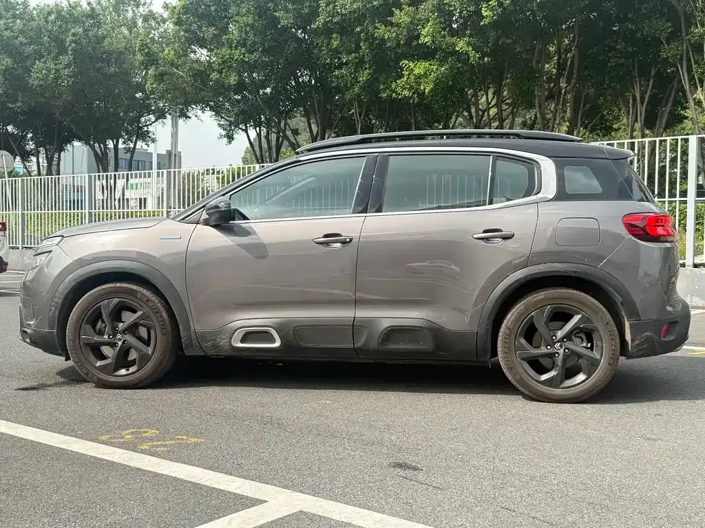 Citroen C5 AIRCROSS New Energy — фото 10