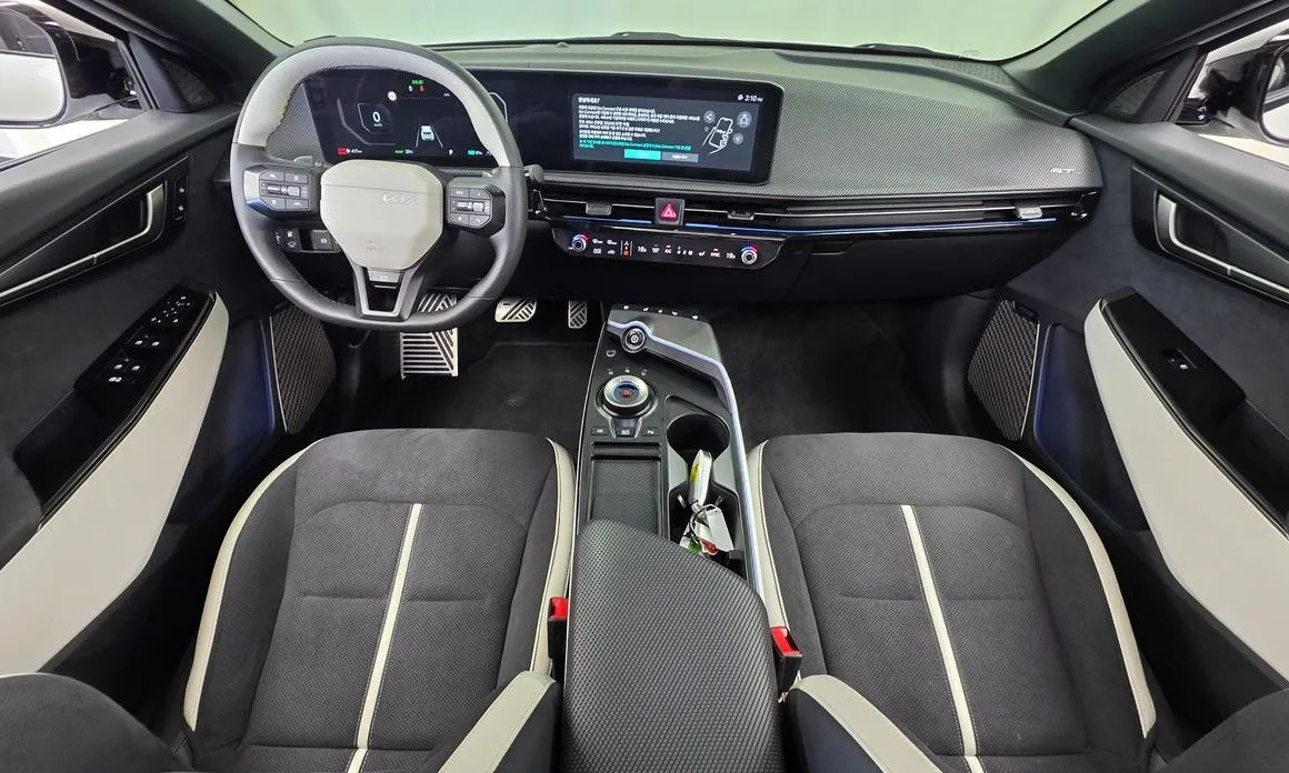 Kia EV6 — фото 8