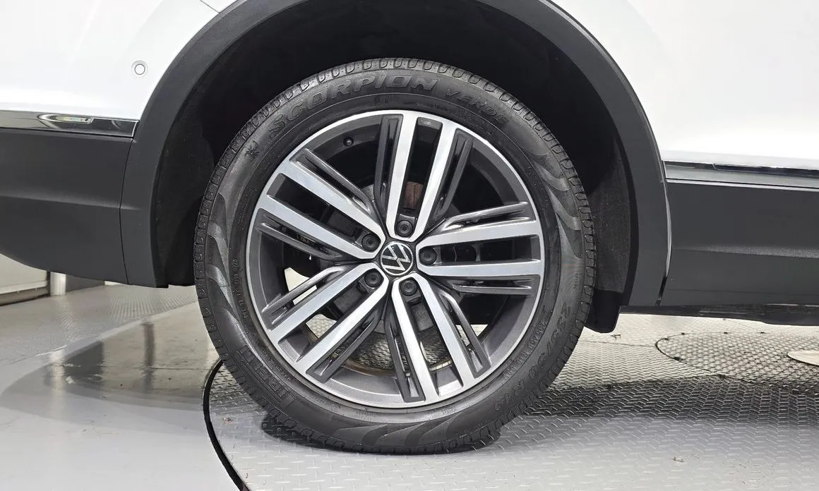 Volkswagen Tiguan — фото 7