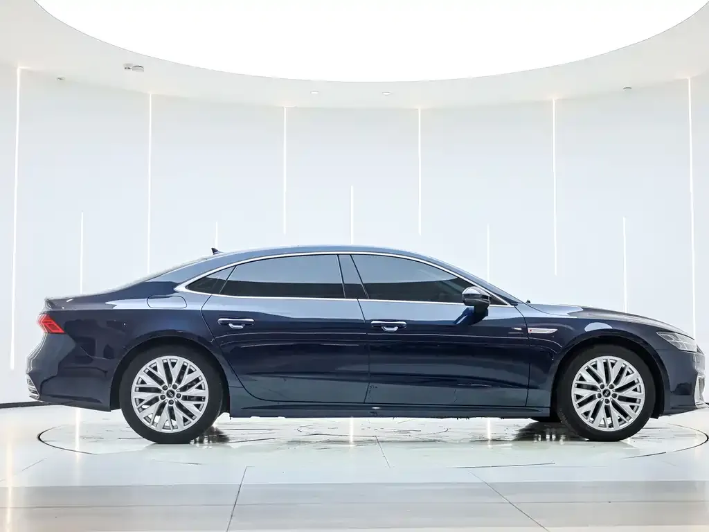 Audi A7L — фото 3