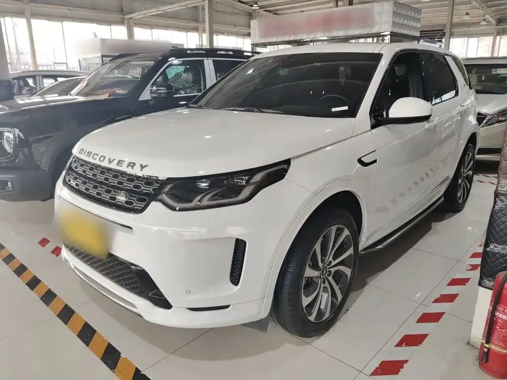 Land Rover Discovery Sport — фото 1
