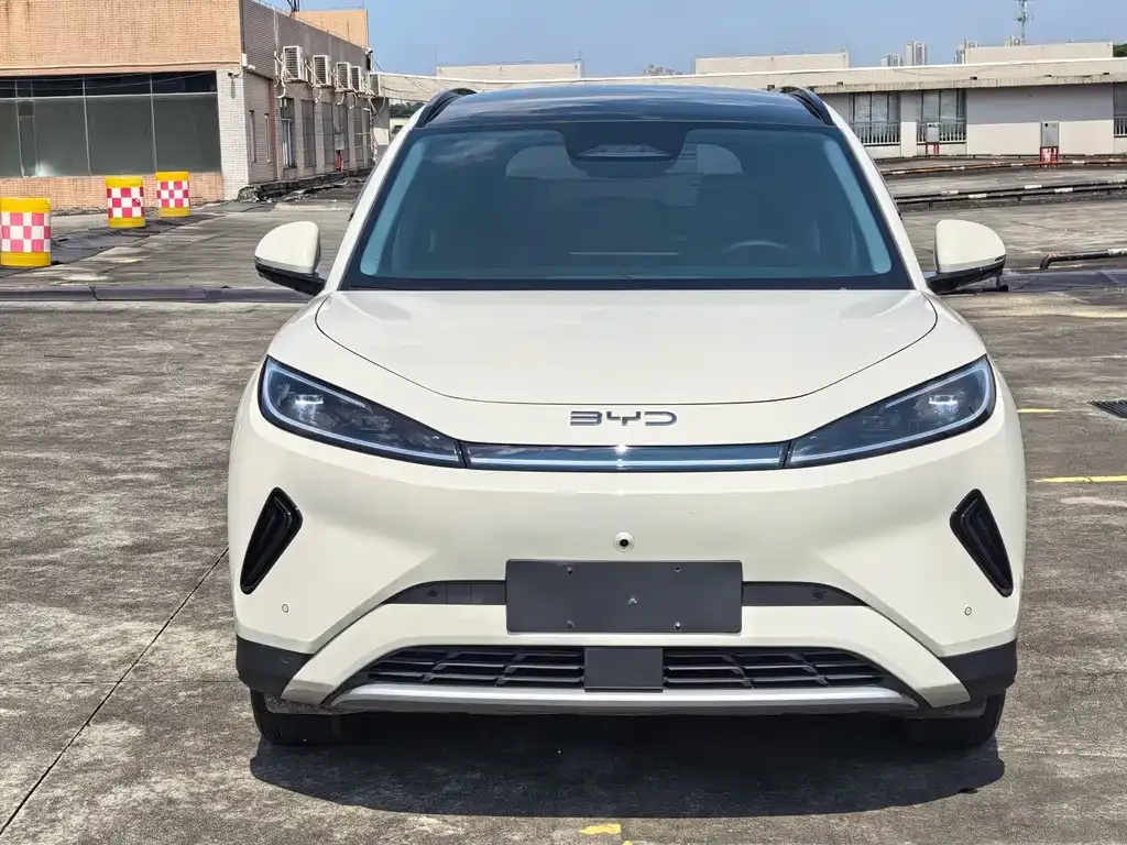 BYD Sealion 05 EV — фото 2