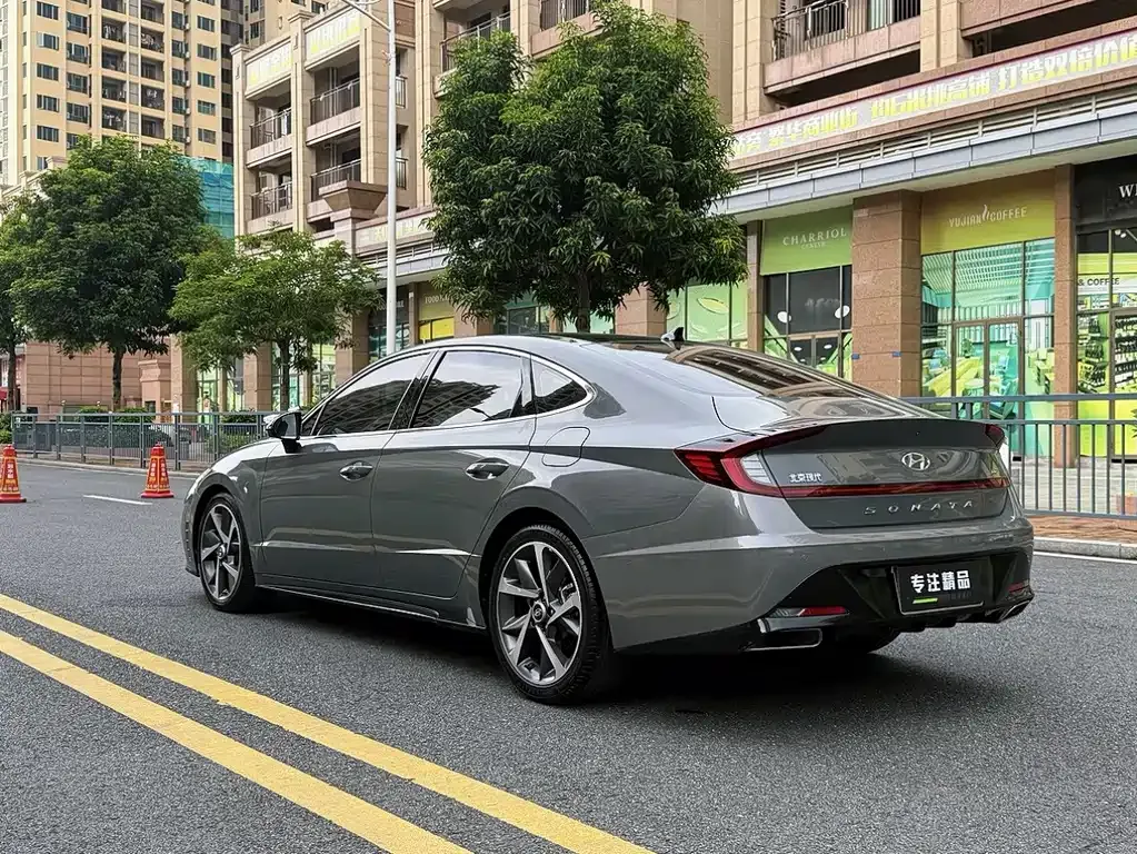 Hyundai Sonata — фото 6
