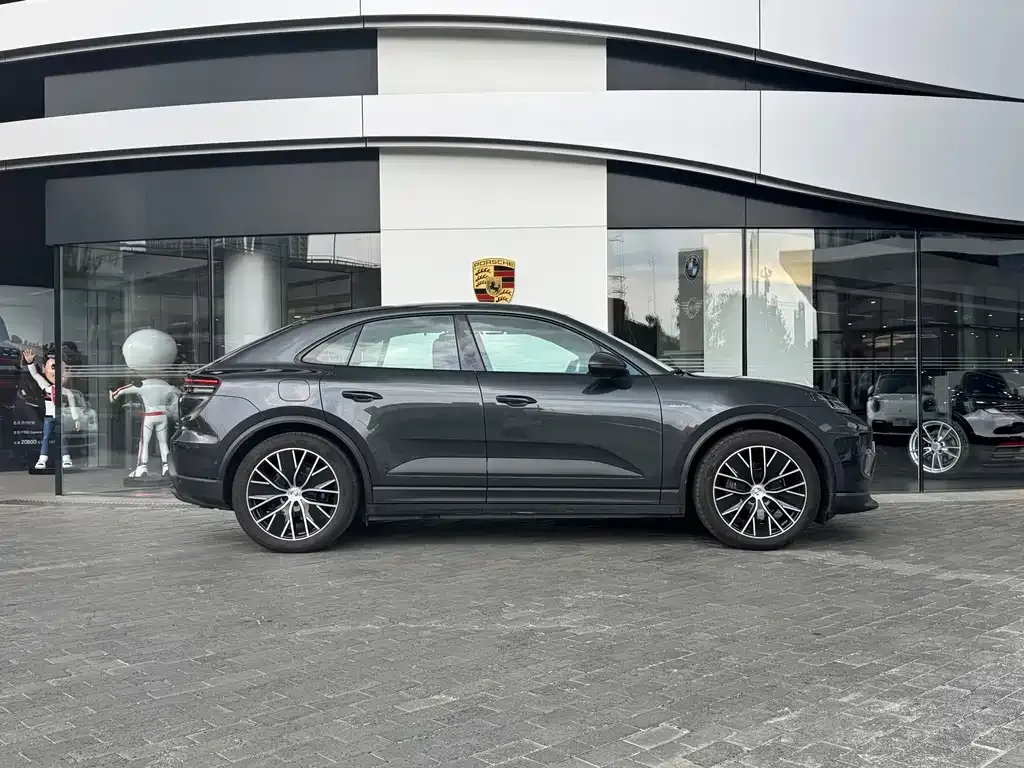Porsche Macan EV — фото 4