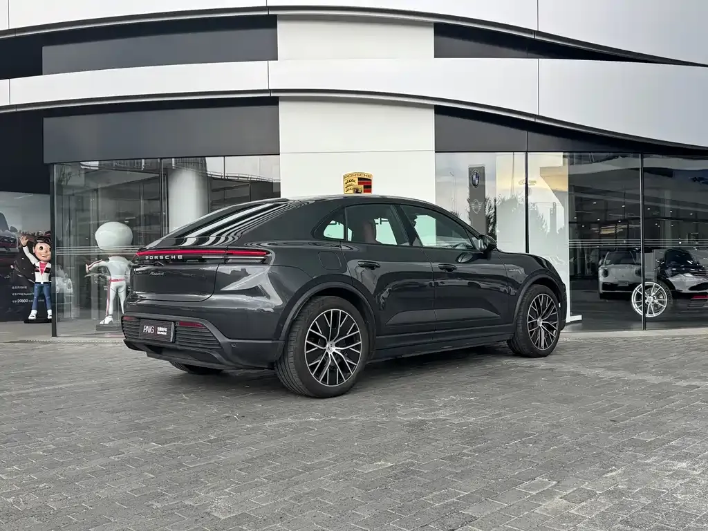 Porsche Macan EV — фото 8