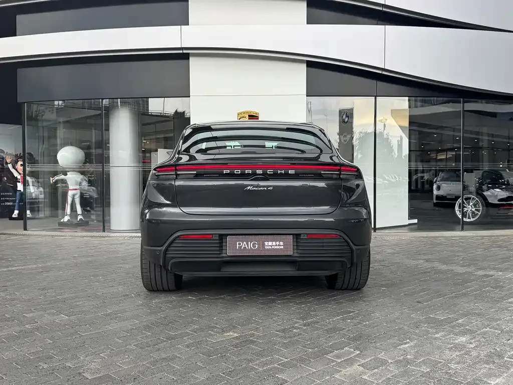 Porsche Macan EV — фото 10