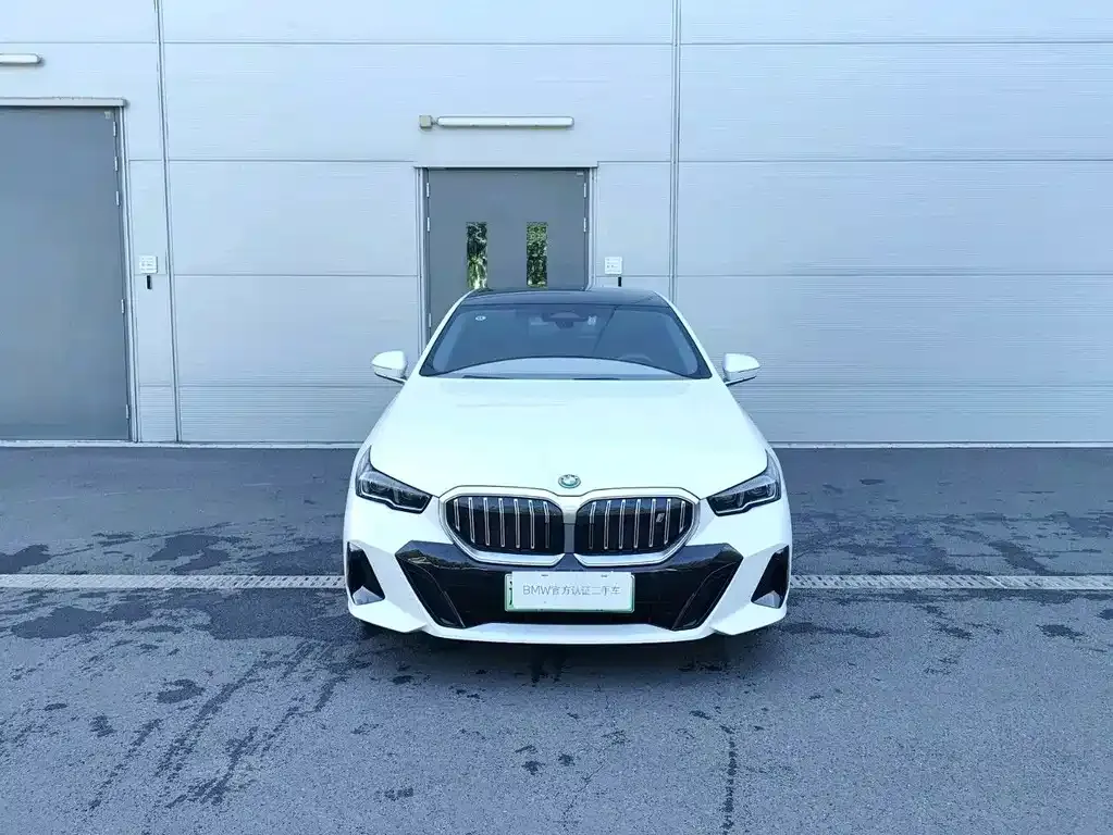 BMW i5 — фото 4
