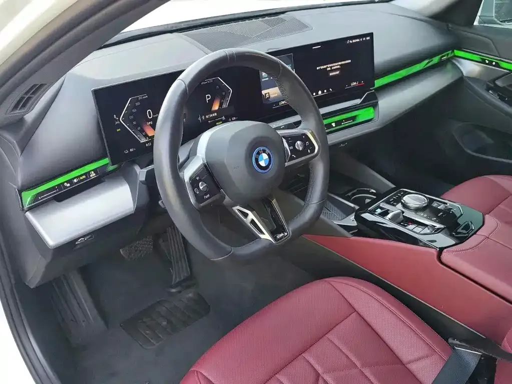 BMW i5 — фото 9