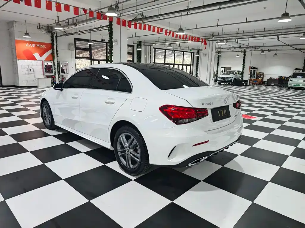 Mercedes-Benz A-Class — фото 9