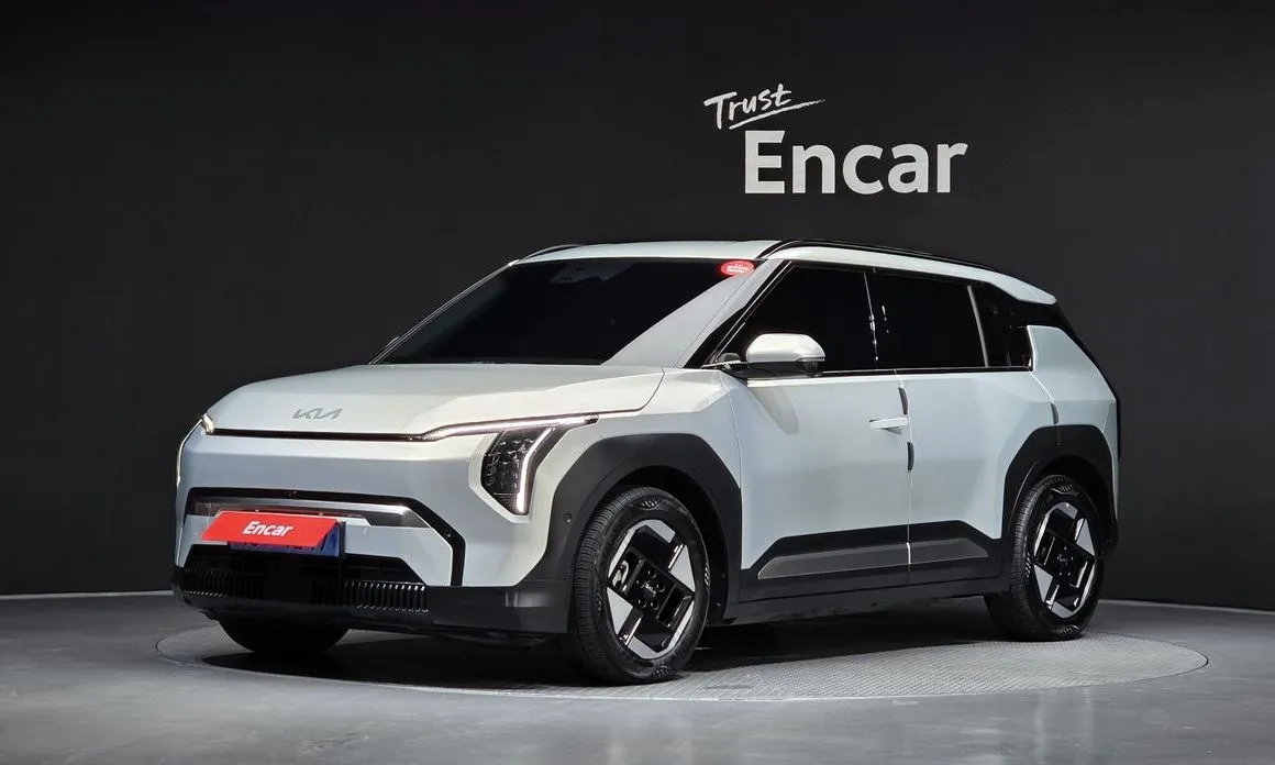 Kia EV3 — фото 1