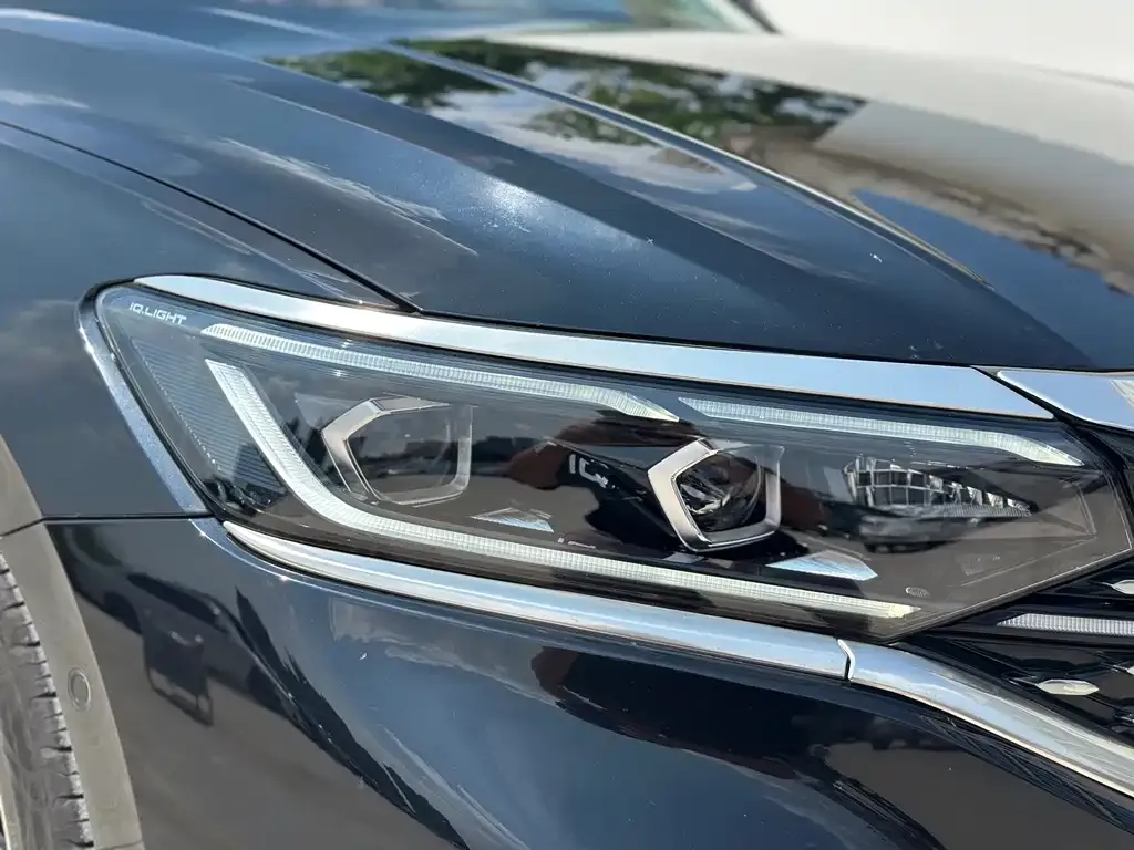 Volkswagen Passat — фото 8