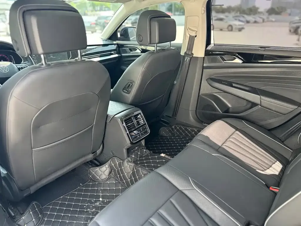 Volkswagen Passat — фото 2