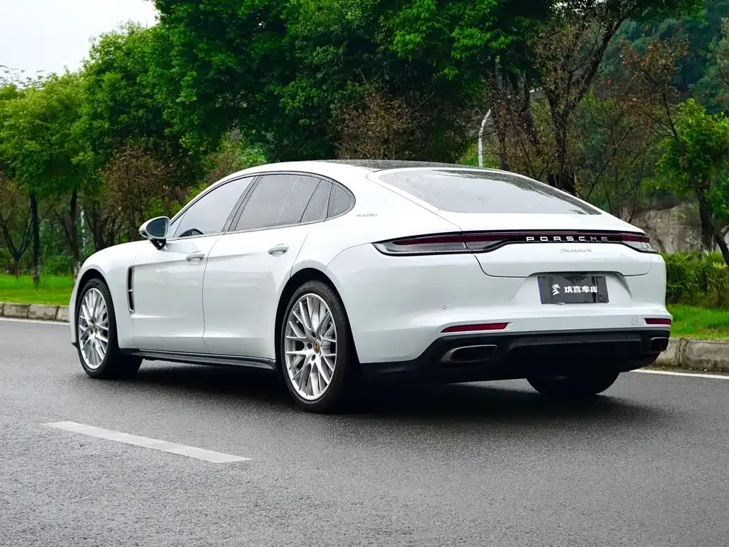 Porsche Panamera — фото 10