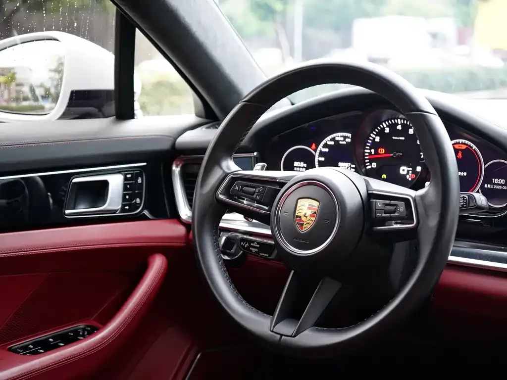 Porsche Panamera — фото 4
