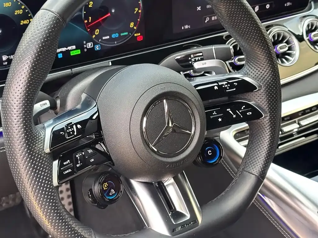 Mercedes-Benz AMG GT — фото 4