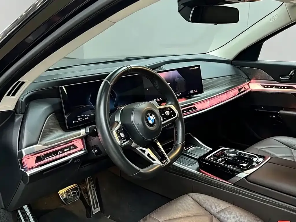 BMW 7 Series — фото 5
