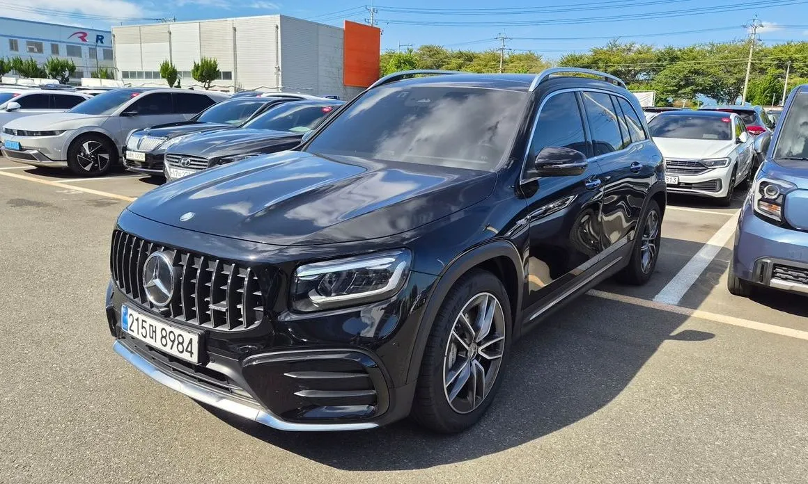 Mercedes-Benz GLB-Class — фото 1