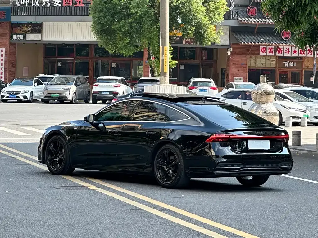 Audi A7 — фото 10