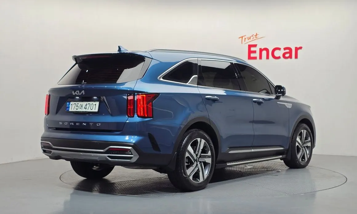Kia Sorento — фото 6