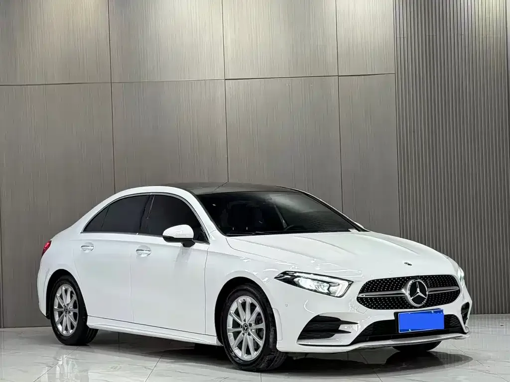 Mercedes-Benz A-Class — фото 8
