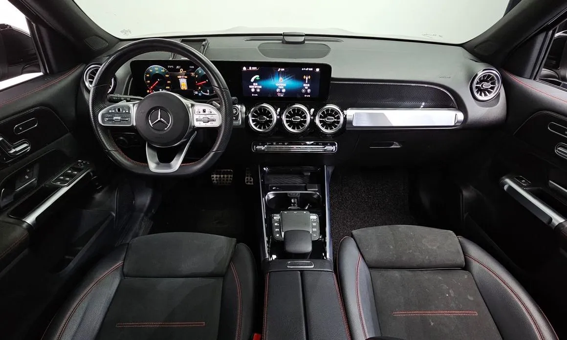 Mercedes-Benz GLB-Class — фото 10