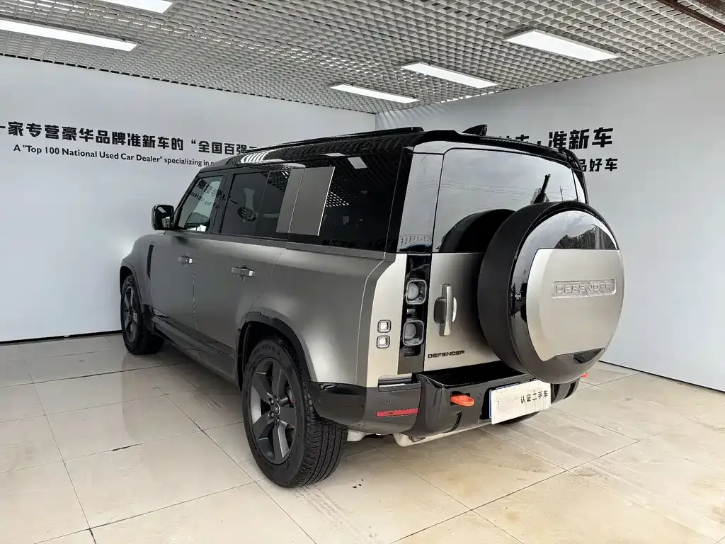Land Rover Defender — фото 7