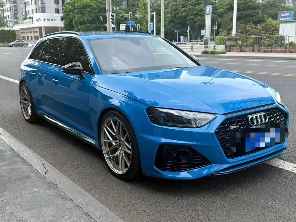 Audi RS 4 — фото 3