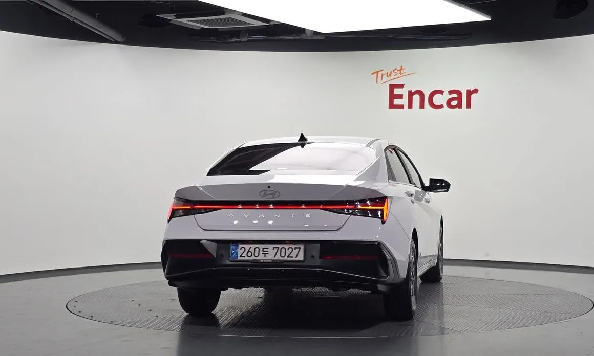 Hyundai AVANTE — фото 4