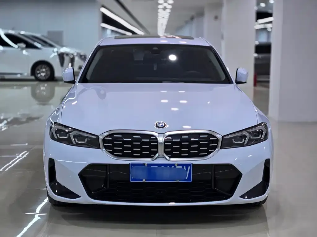 BMW 3 Series — фото 1