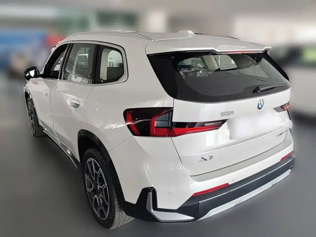 BMW X1 — фото 7
