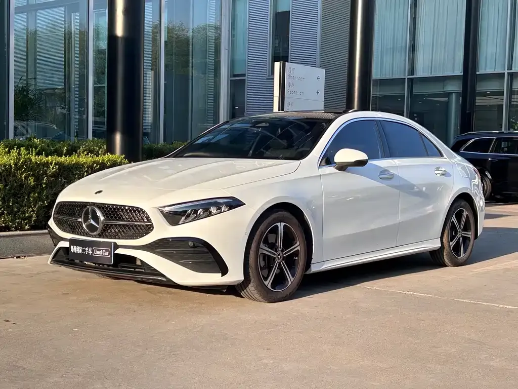Mercedes-Benz A-Class — фото 1