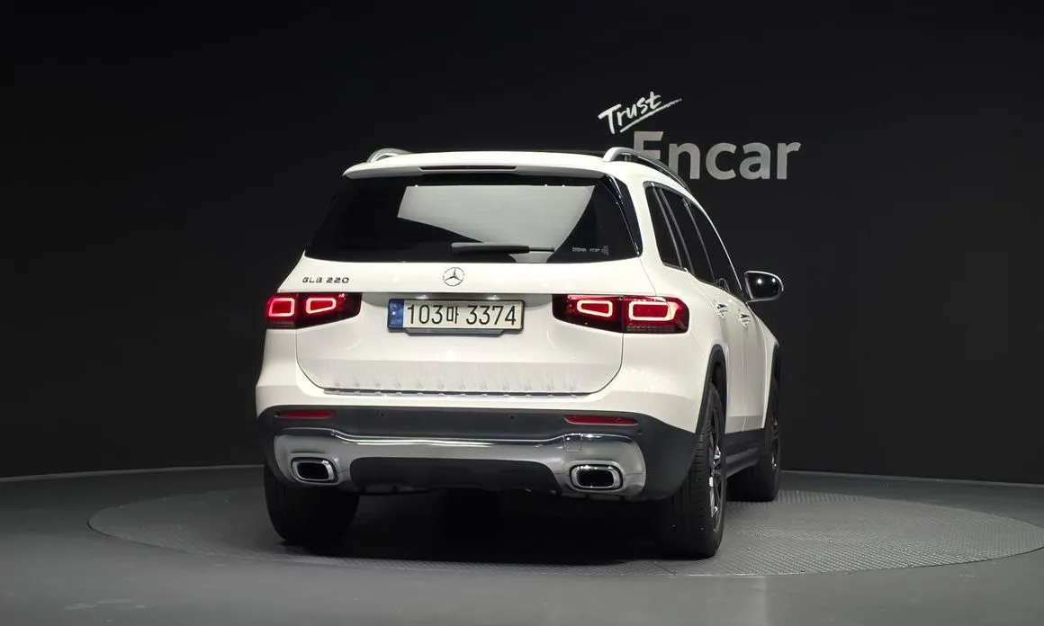 Mercedes-Benz GLB-Class — фото 4