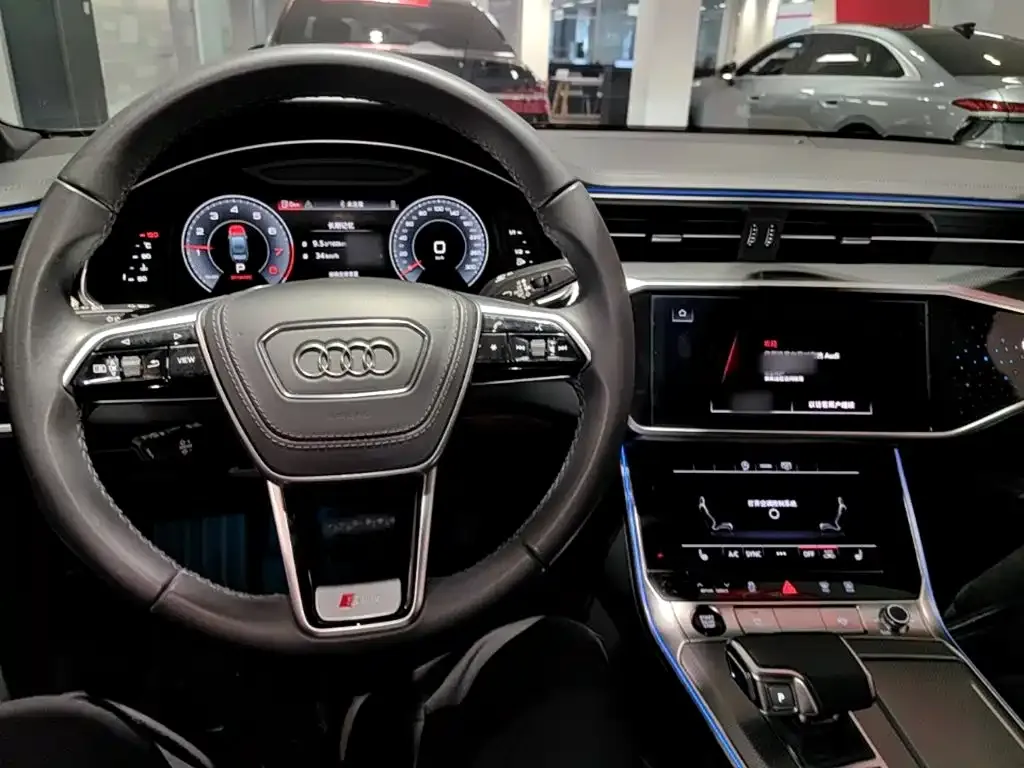 Audi A6L — фото 2