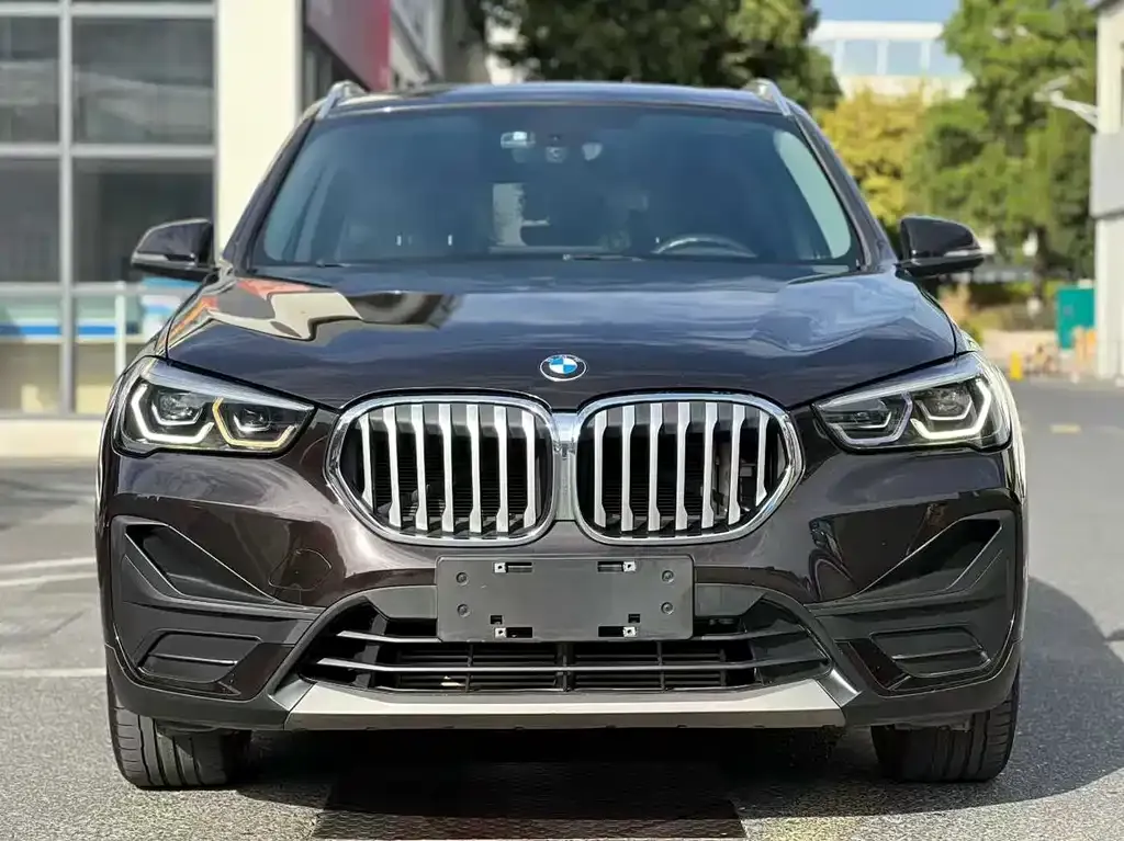 BMW X1 — фото 5