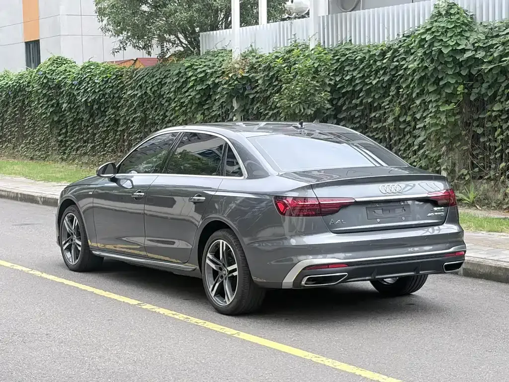 Audi A4L — фото 8