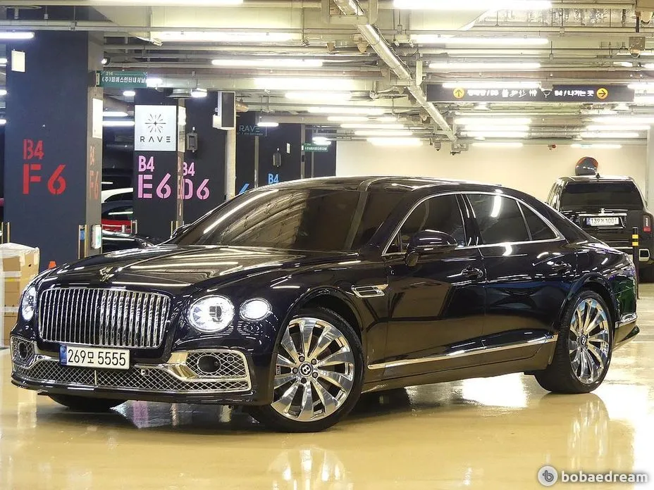 Bentley Flying Spur — фото 7