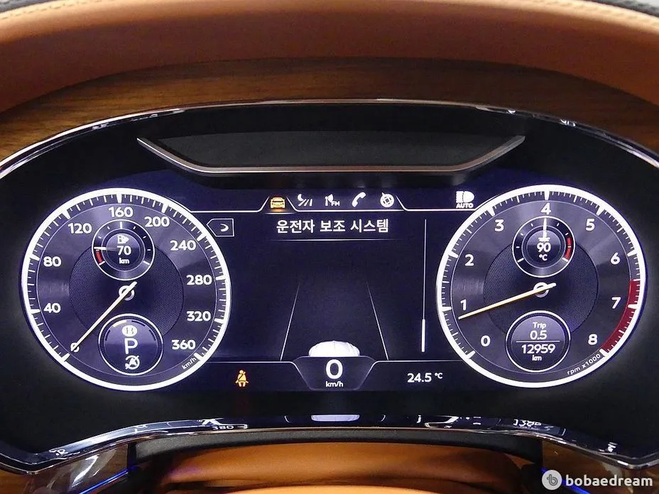 Bentley Flying Spur — фото 4